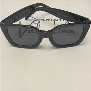 Valentina Elegant Black Sunglasses